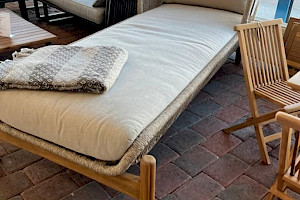 Gartenliege inklusive Polster beige