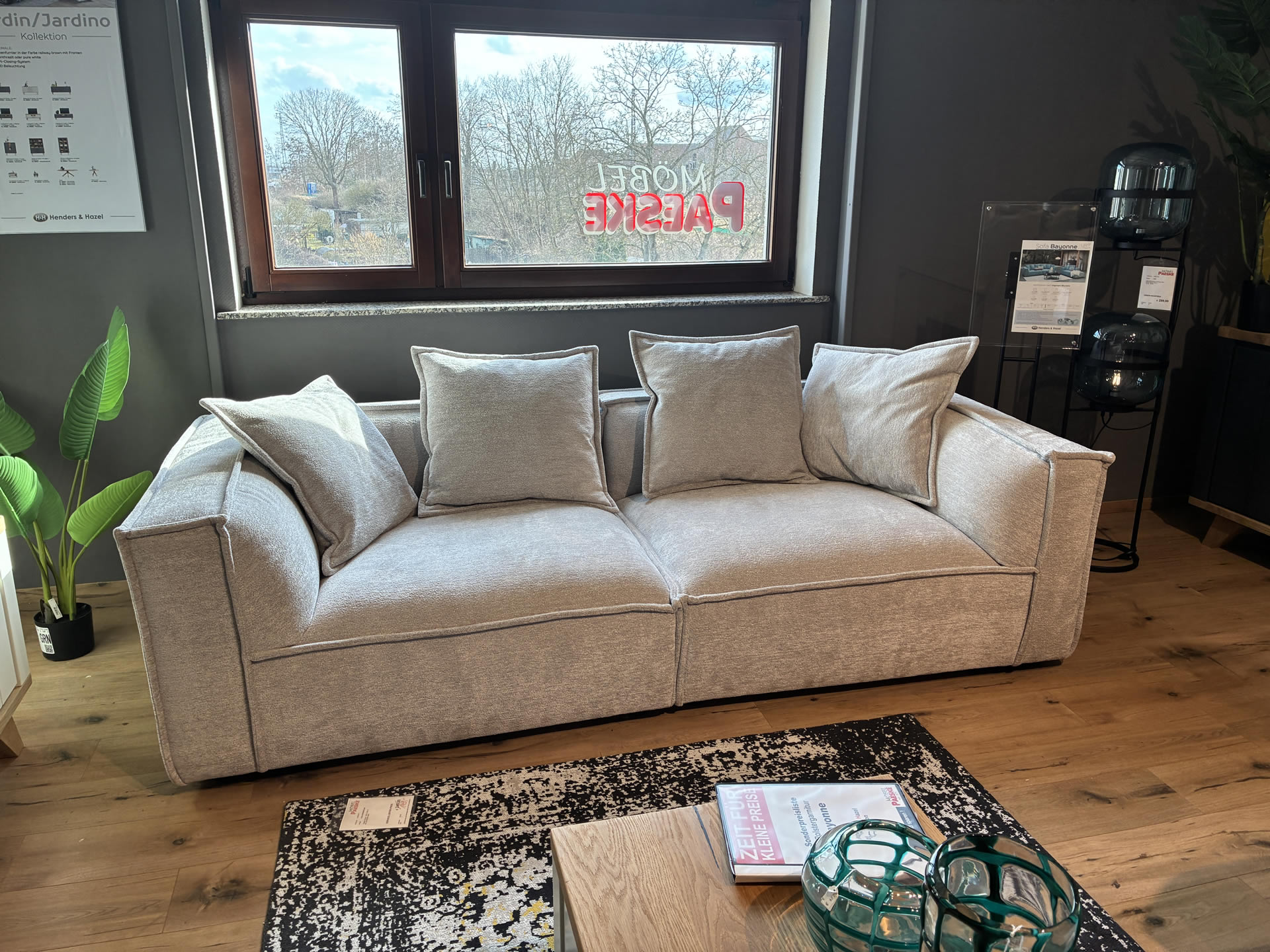 H&H Big-Sofa Bayonne
