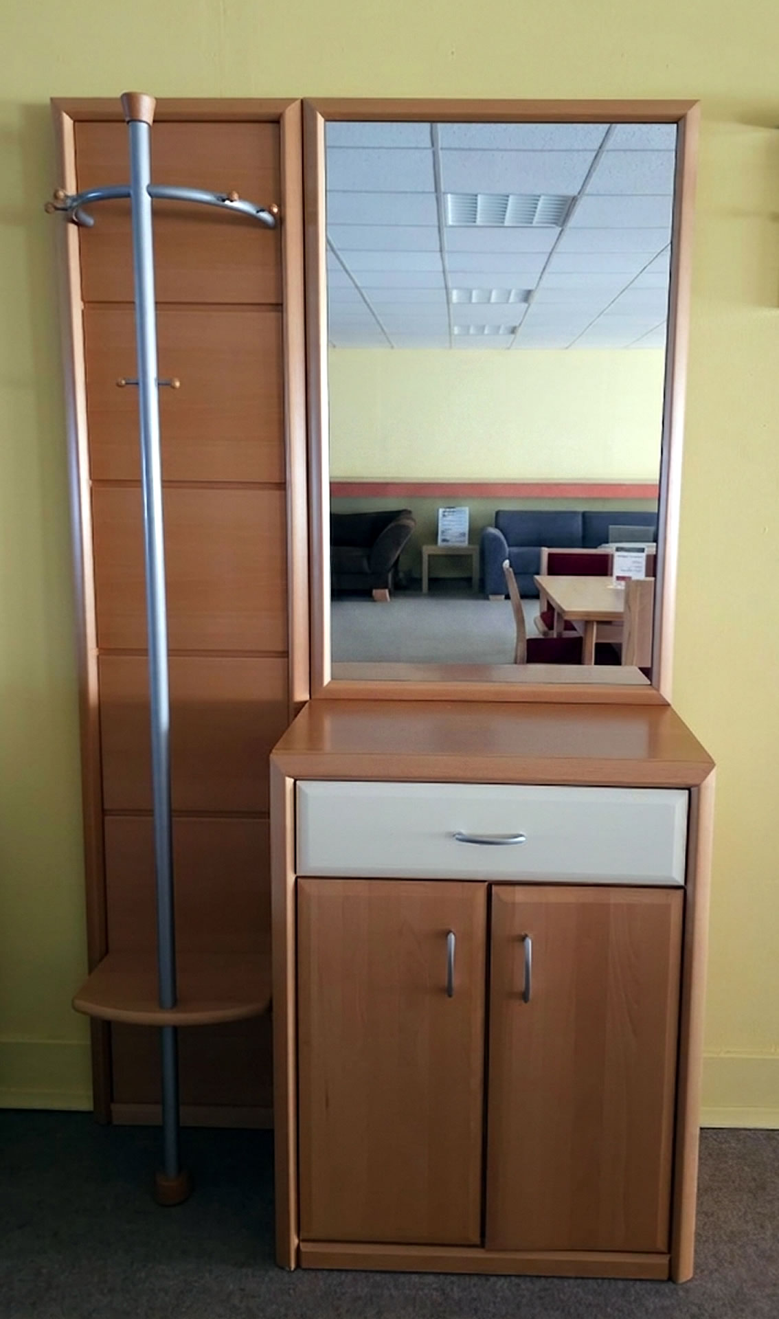 GARDEROBE 600